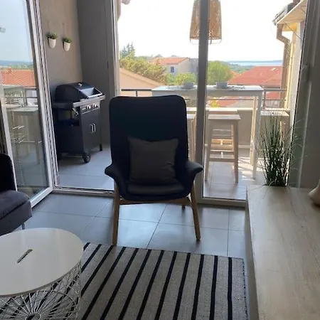 Apartment Ebli Seaview Pula