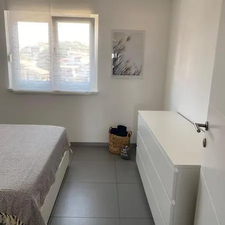 Ebli Seaview Апартаменты Пула