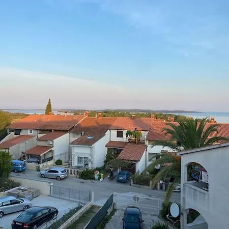 Ebli Seaview Пула