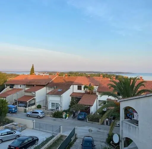 Ebli Seaview Pula
